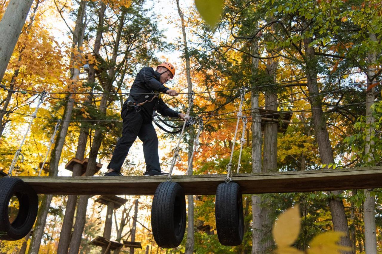 Blue Mountain Resort Inn ブルー・マウンテンズ エクステリア 写真