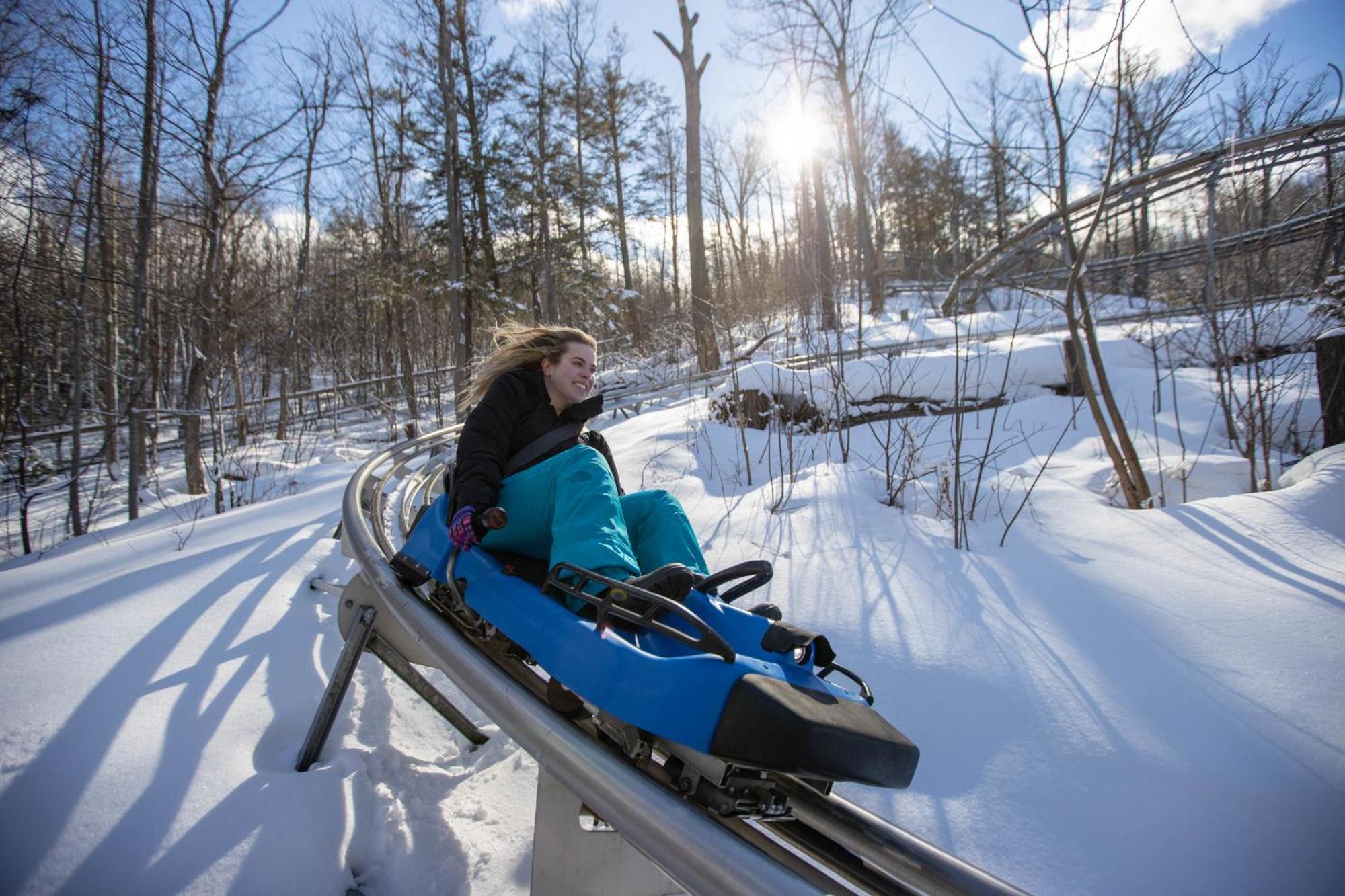 Blue Mountain Resort Inn ブルー・マウンテンズ エクステリア 写真