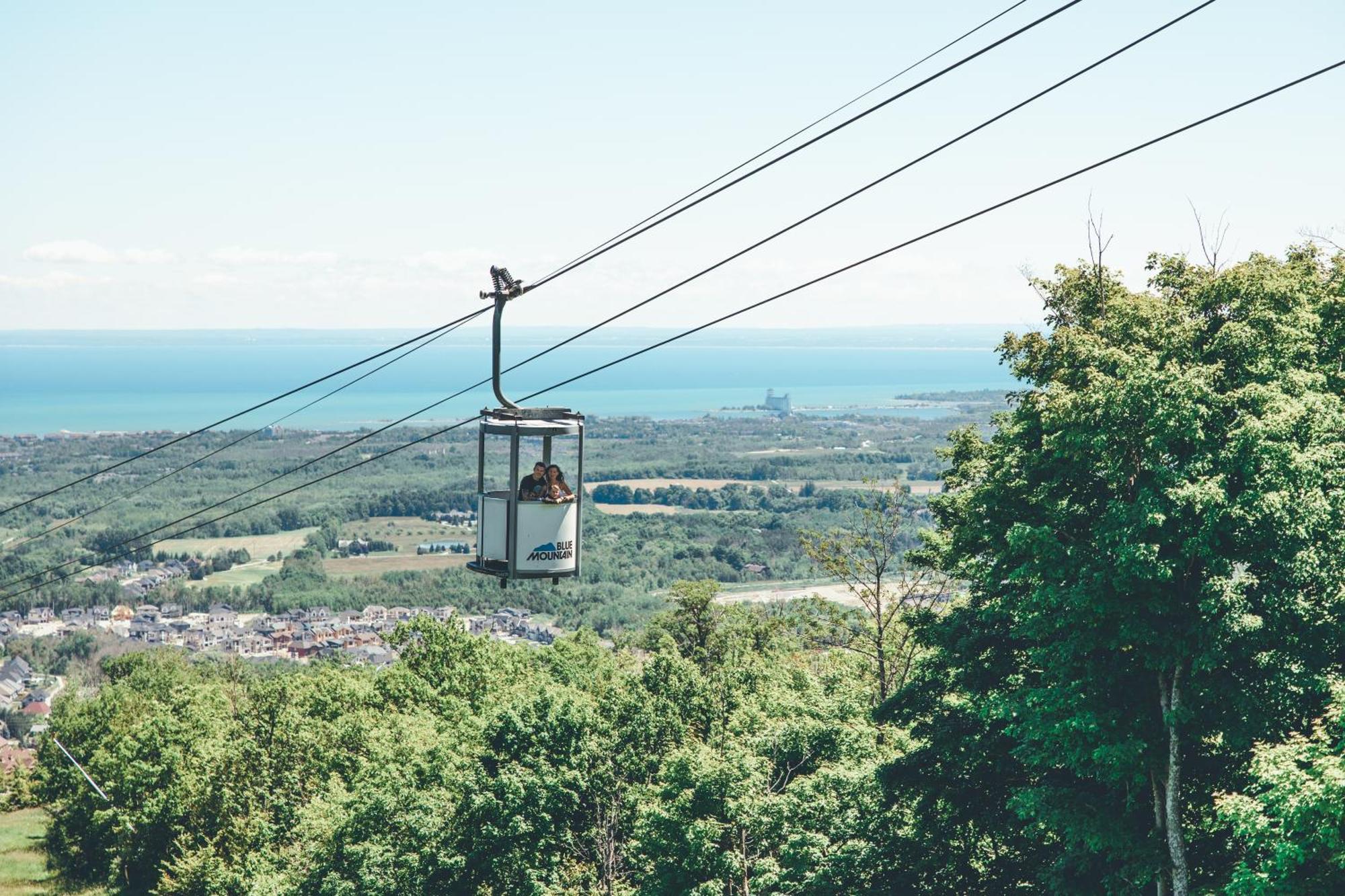 Blue Mountain Resort Inn ブルー・マウンテンズ エクステリア 写真