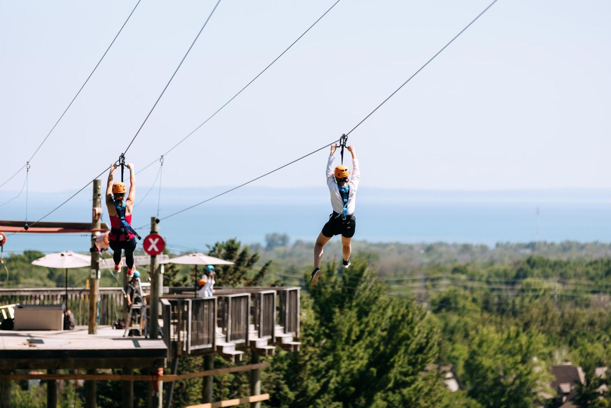 Blue Mountain Resort Inn ブルー・マウンテンズ エクステリア 写真