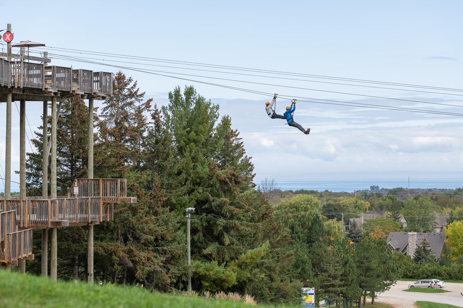 Blue Mountain Resort Inn ブルー・マウンテンズ エクステリア 写真