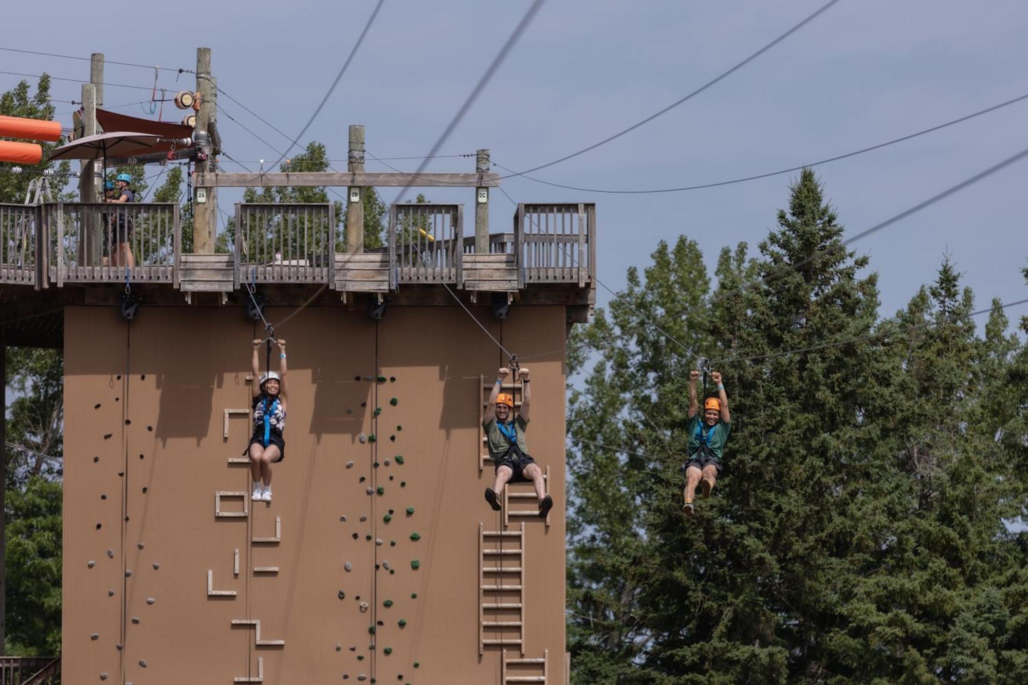 Blue Mountain Resort Inn ブルー・マウンテンズ エクステリア 写真