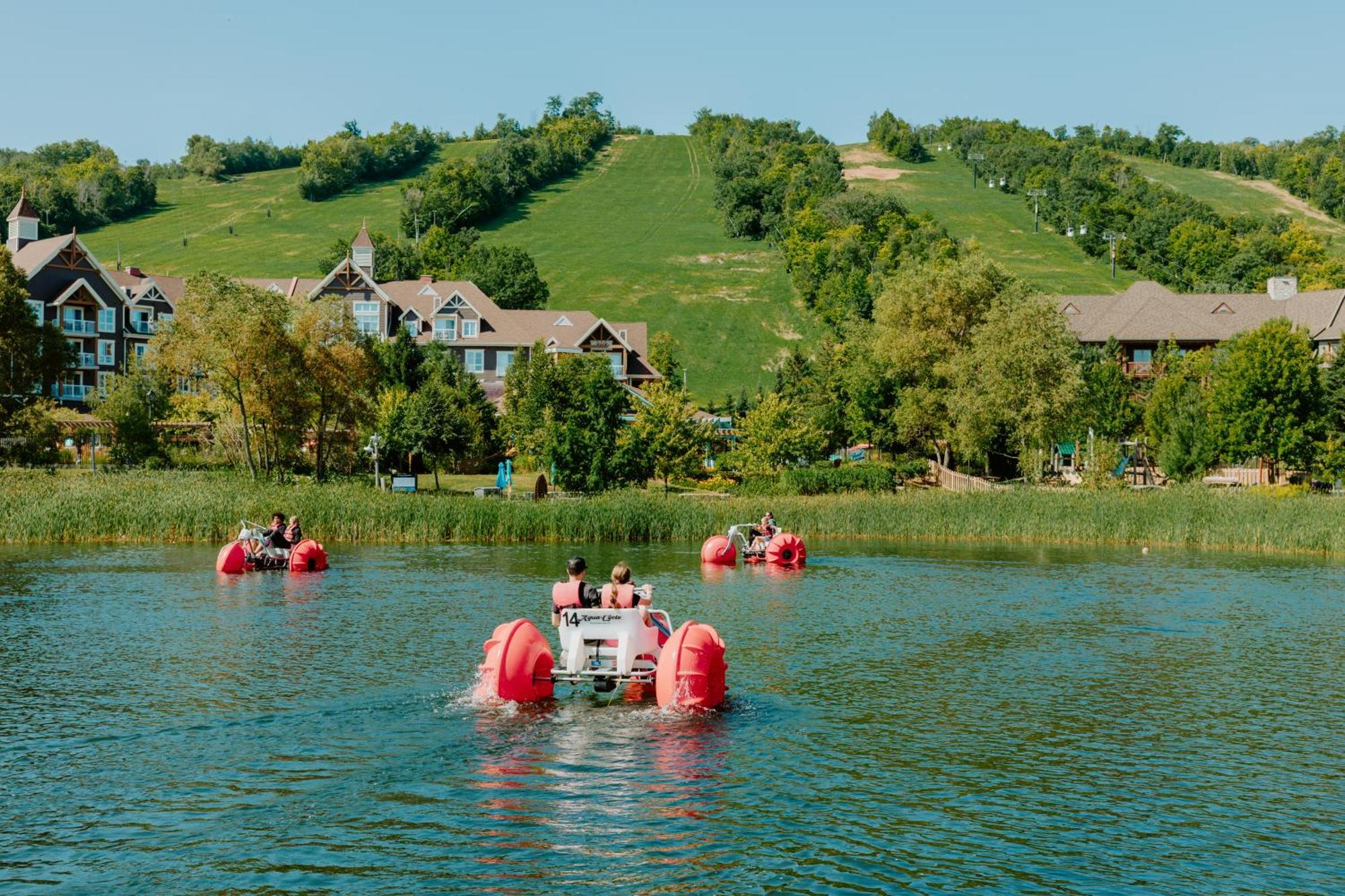 Blue Mountain Resort Inn ブルー・マウンテンズ エクステリア 写真